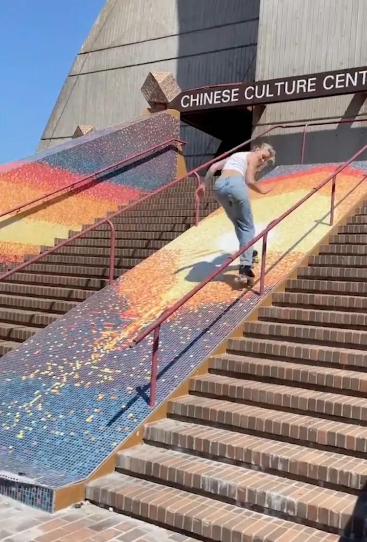 終於嘗試成功，網友也放下對磁磚的擔心。