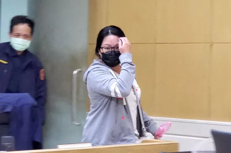 遠傳副理施文嵐的姐妹施書婷10萬交保。呂志明攝