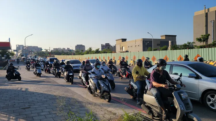 市區與南科園區周遭道路常見擁塞情形。劉榮輝攝