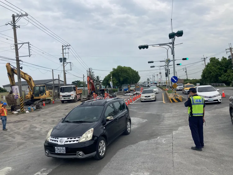 警方在各重要路段加強交通疏導崗勤務。資料照片