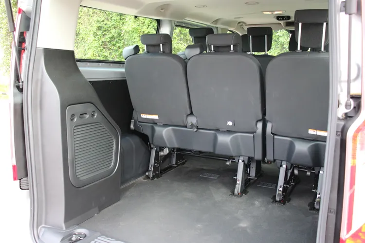 身長超過5.3米，在讓每個成員都有舒適乘座空間條件下，都還能保有超大的行李廂空間。林浩昇攝