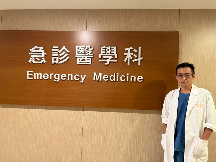 高雄長庚醫院急診醫學科主治醫師鄭富仁。中山大提供