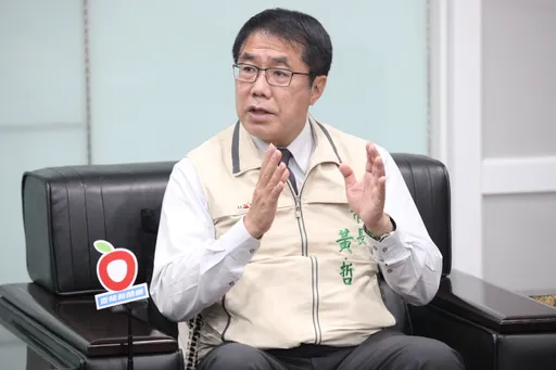 黃偉哲專訪2|五雄爭霸拚連任 終於開砲批對手!對這個人話最重