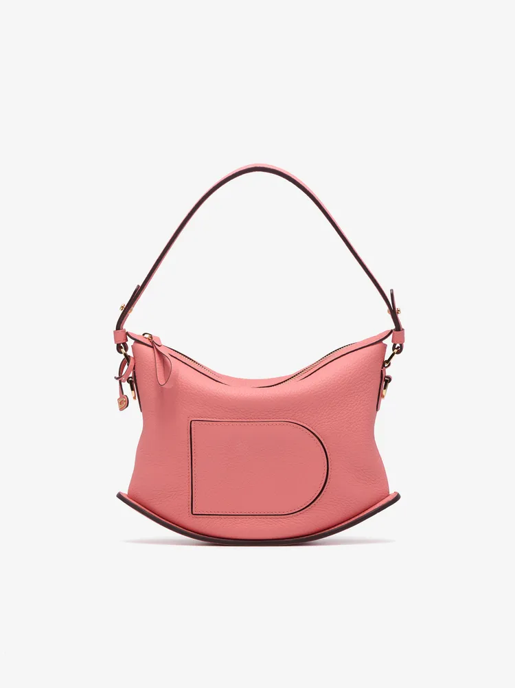 Pin Swing木槿粉Taurillon Soft小牛皮手袋，9萬6300元。品牌提供