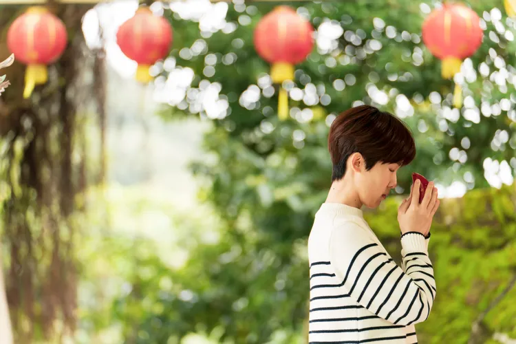 孫可芳特地為《聖筊》劇中造型剪短頭髮，令人眼睛為之一亮。公視提供