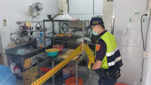 苗栗驚悚砍人!便當店離職員工持西瓜刀偷襲 男廚師浴血倒地