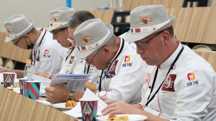 本屆賽事邀請來自法國的MOF最佳工藝師、法國麵包大使協會代表、荷蘭籍烘焙名師來台擔任評審，以多元世界觀點評選年度烘焙王。業者提供
