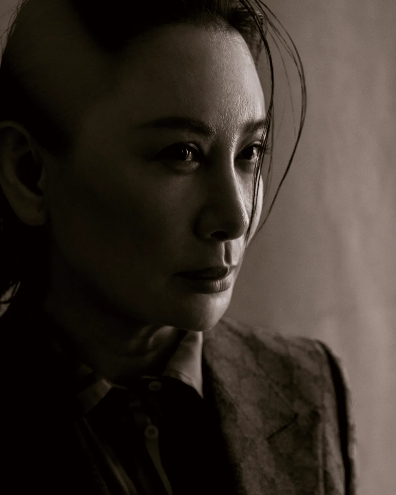 陳亞蘭在金鐘獎前接受時尚雜誌專訪。《美麗佳人》提供