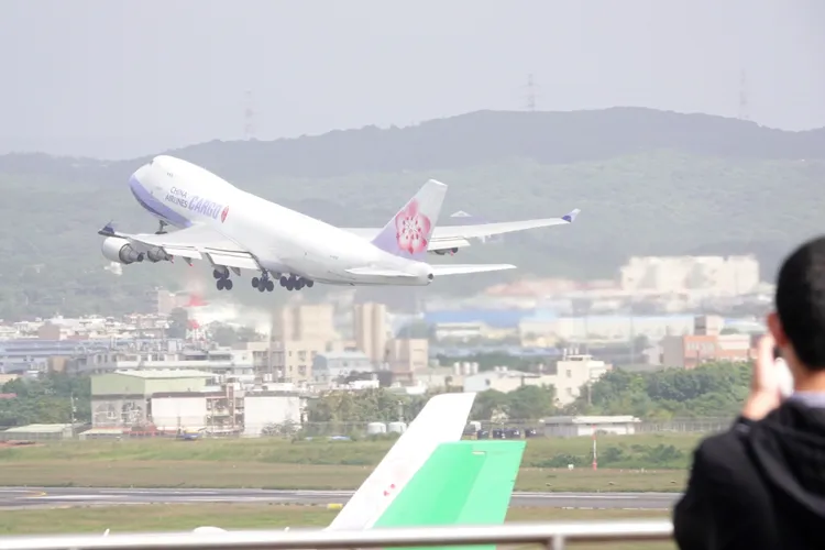 華航貨機。施昂強攝