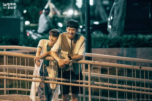 吳念軒一吻定情中法混血妞 「口內消毒」享受當下