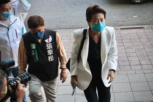 高端二期委託中資公司 黃珊珊:每天喊抗中保台做什麼 陳時中搞清楚出面解釋