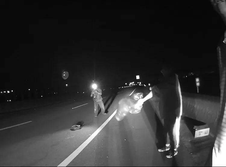 因台72線車速快，警方指揮交通確保安全。民眾提供