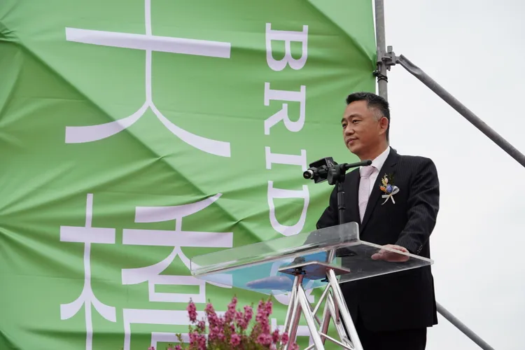 金門縣長楊鎮浯表示，此刻的心情只有一句話，就是金門大橋通車了。蔡宇凌攝