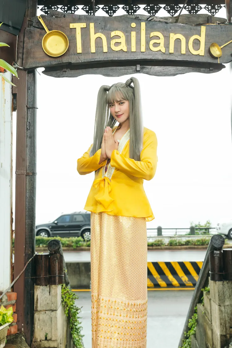 羅祥祥女裝扮相魅力十足。華納音樂提供