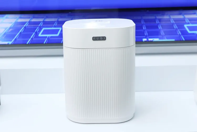 KUDI智能廚餘機，原價1萬1990元，特價7111元，限即日起-11/10。翁玉信攝