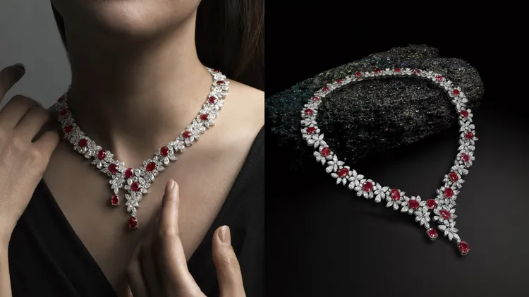 鴿血紅紅寶石鑽鍊，鑲嵌總重約50.24克拉鴿血紅紅寶，估價約7452萬元台幣。品牌提供