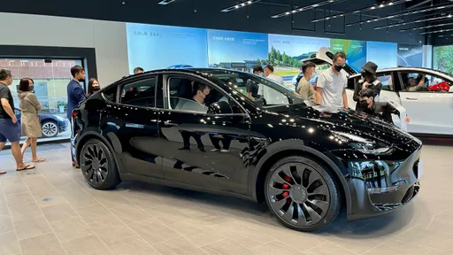 特斯拉最夯Model Y進駐展間12月交車　SUV車型吸特粉！將掀Model 3棄車潮