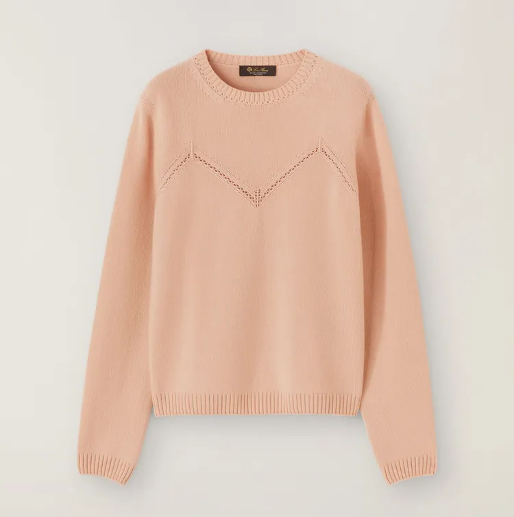 針織鏤空上衣，5萬8300元。品牌提供