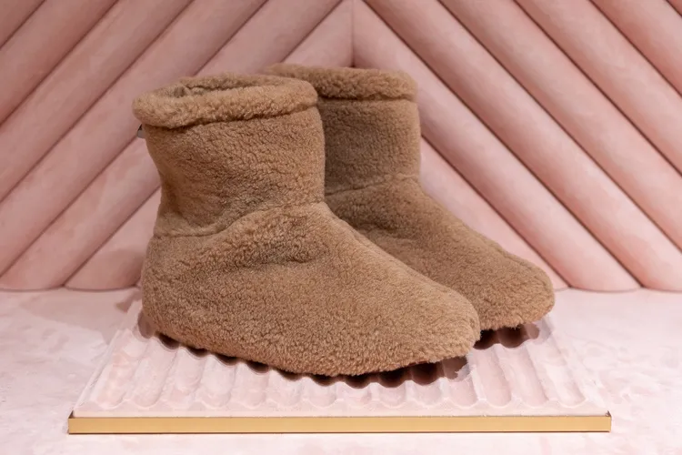粗針織家居靴，2萬9200元。品牌提供