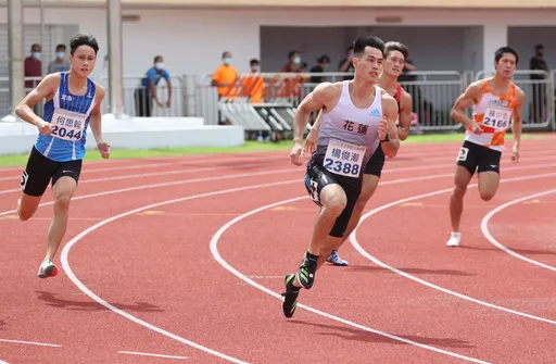 今年最後一跑 楊俊瀚全田賽200公尺飆20秒60摘金