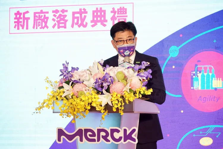 台灣默克董事長李俊隆強調台灣半導體產業聚落完備且實力堅強。經發局提供