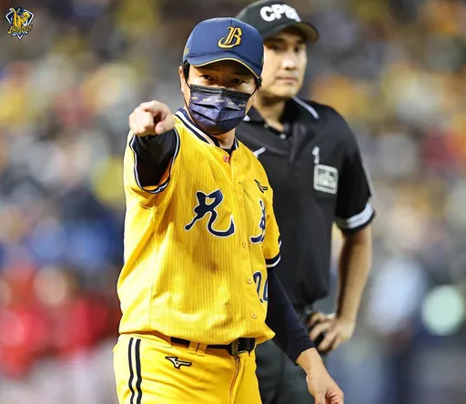 兄弟被味全怪投霸曼封鎖封王落空 助總:再研究一下