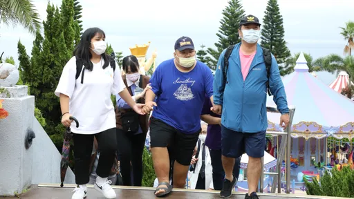 18歲安寧患者暢遊海洋公園 慈濟心蓮旅行社協助圓夢
