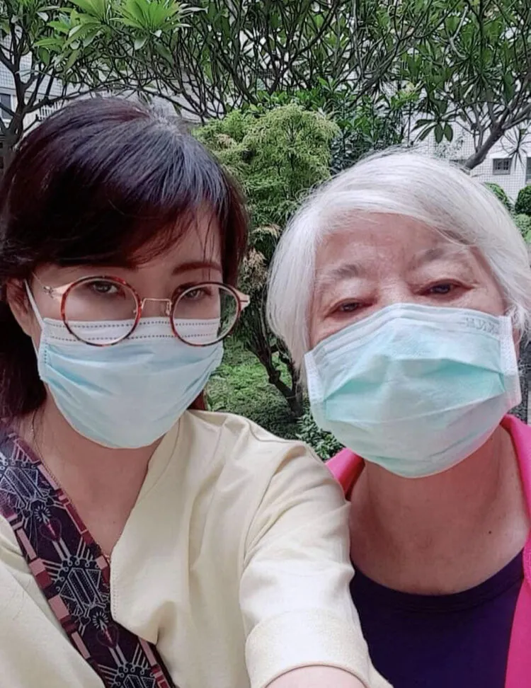 盧女姑姪相見歡。警方提供