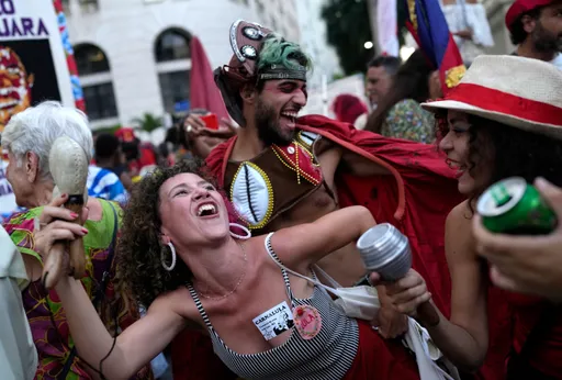 巴西总统决选倒数　2候选人辩论会最后一搏