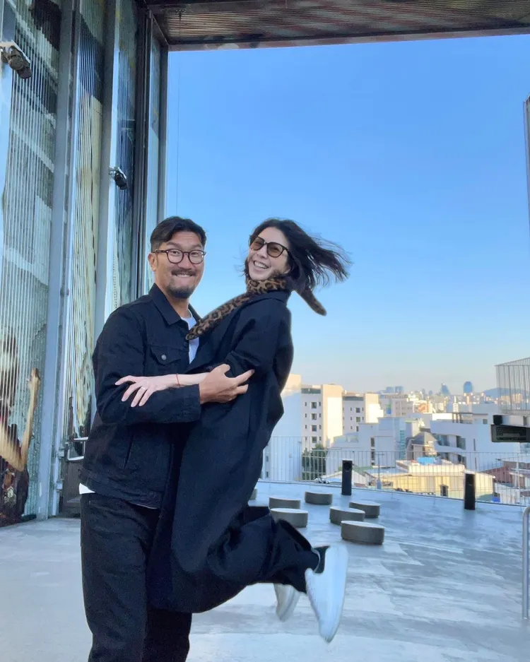 許茹芸(右)見到老公覺得好不真實。翻攝許如芸臉書