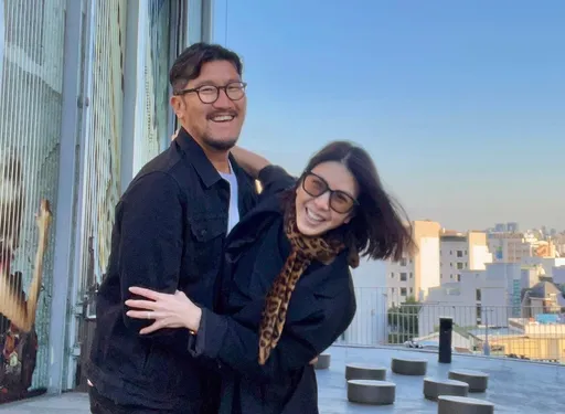 獨家｜許茹芸與韓國老公隔425天「實體」重聚　嬌羞跳到他身上「覺得好不真實」　