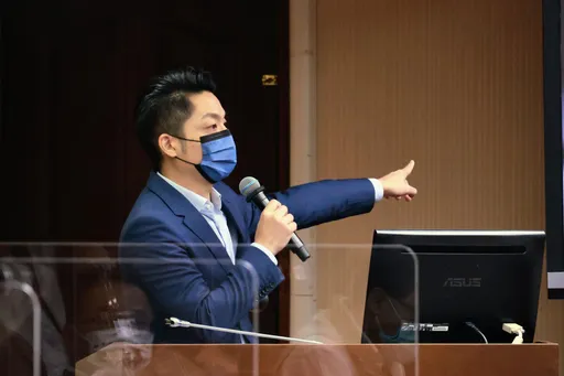 都是萬安惹的禍?曬BNT保密合約挨批 綠委喊重開調閱小組