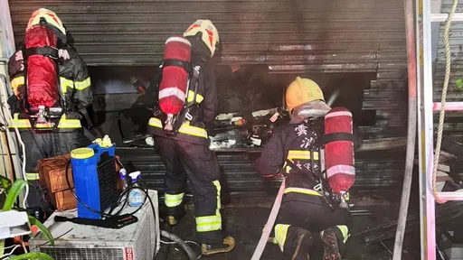 雲林民宅惡火生死永別 1人命喪樓梯口、1人困陽台獲救