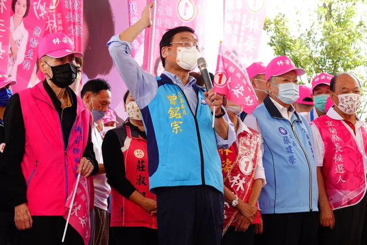 曾銘宗表示宜蘭人在11月26日選票還林姿妙公道。林泊志攝