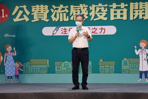 新冠肺炎年底前降第4類傳染病可能 衛福部長薛瑞元直言:未達標準