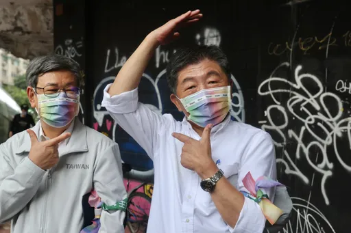 陳時中狂吸彩虹票！也來參加同志遊行　大喊「光明的未來就在眼前」　