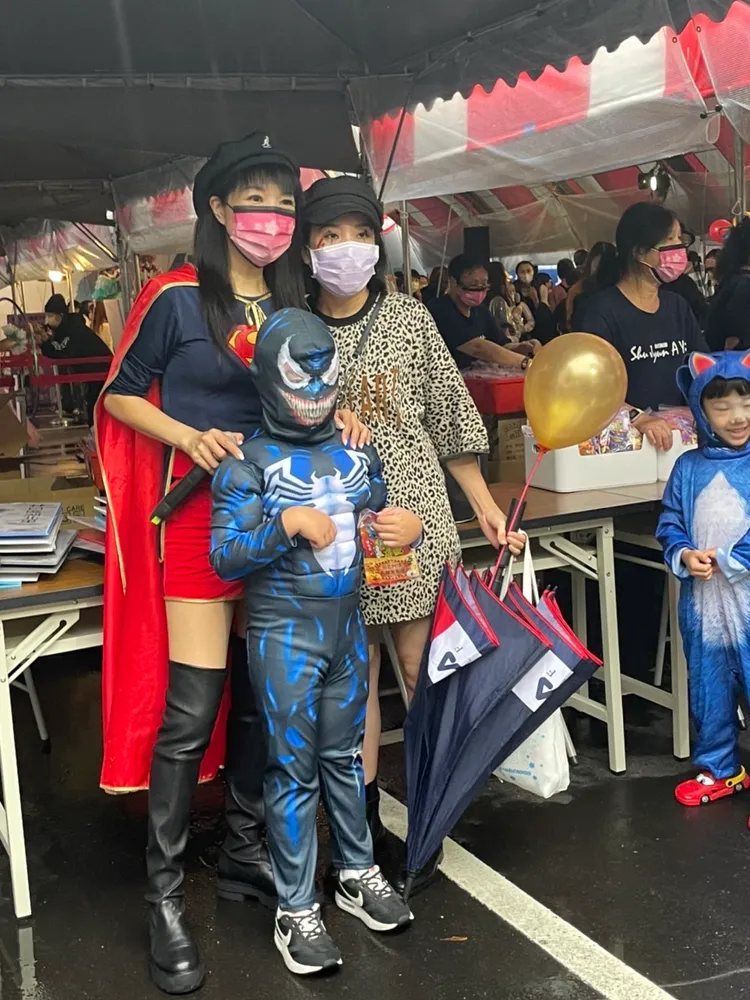 蔡淑君表示，每年萬聖節都會舉辦遊行活動，堪稱林口最大的化妝嘉年華會，每年參加的人越來越多。蔡淑君競辦提供