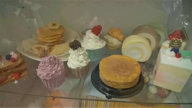 丁妻蔣婕妤作的蛋糕造型手工皂。地方中心攝