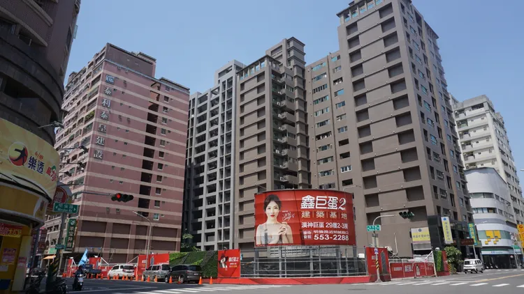 區段地價每坪已上看200萬元，近年來新屋供給較少有小坪數住宅。葉家銘攝