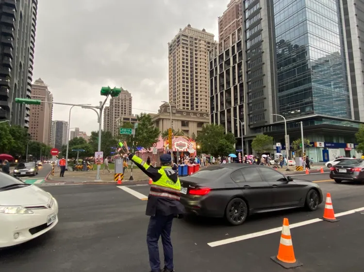 現場周邊道路實施交管。警方提供