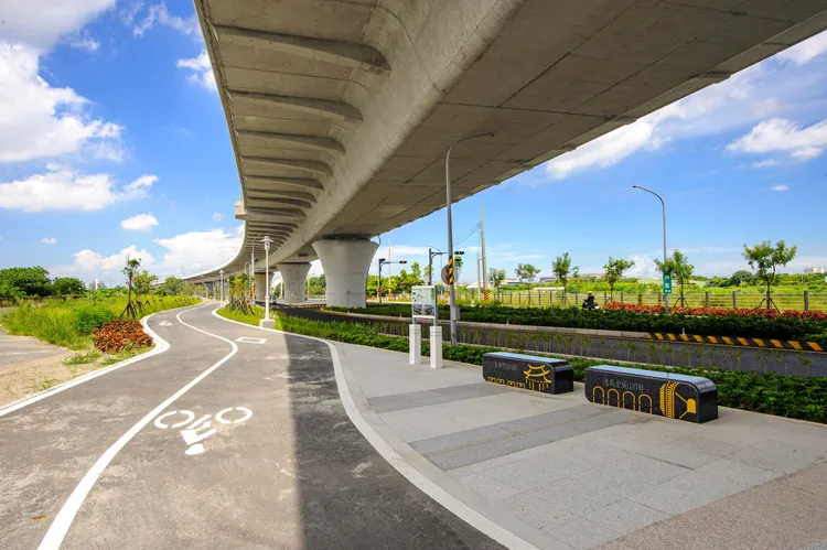 他未來要提升共享單車使用率。市府提供