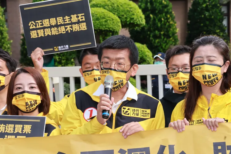 時代力量屏東縣長候選人詹智鈞說，面對屏東的黑金貪腐，從中央到地方均束手無策，因此請民眾一定要拒絕賄選。趙世平攝