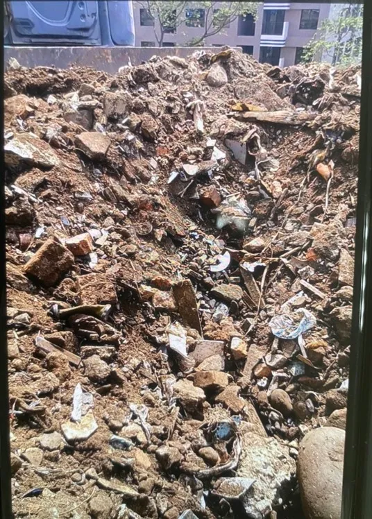 不法集團濫倒棄土。彰檢提供