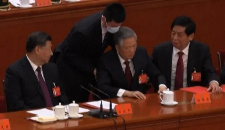 胡錦濤遭架離引發外媒瘋狂關注。法新社