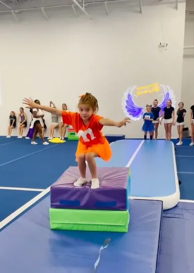 每個女孩兒都好棒，但只有「她」成功。