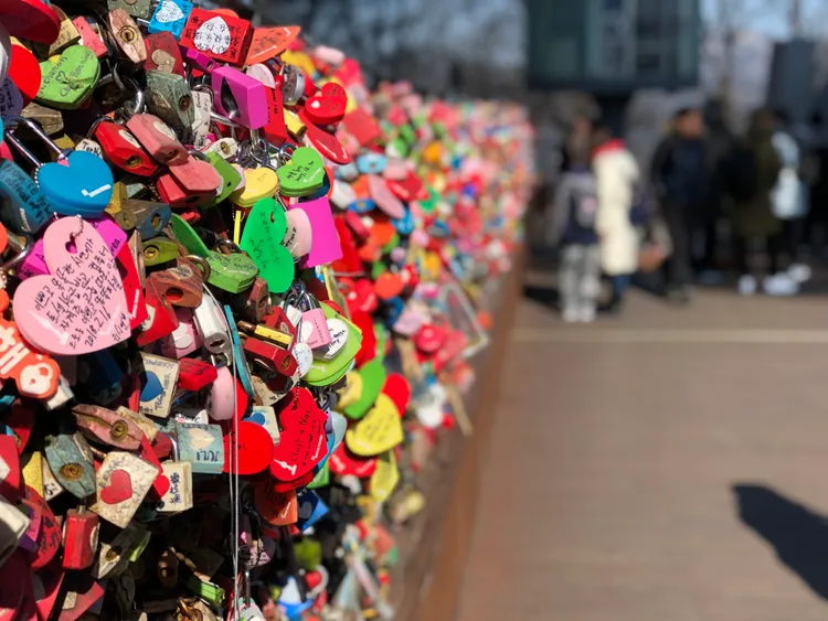 享受新戀情。示意圖／資料照