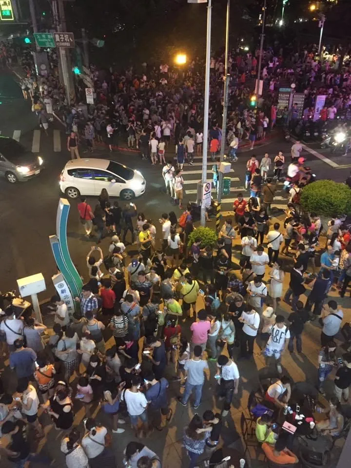 6年前北投抓寶可夢人潮盛況。寶可夢玩家S授權提供