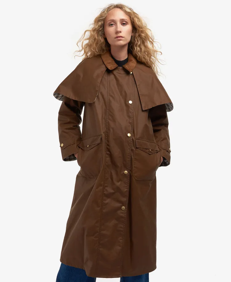 棕褐色Elizabeth油布外套，2萬8000元。品牌提供