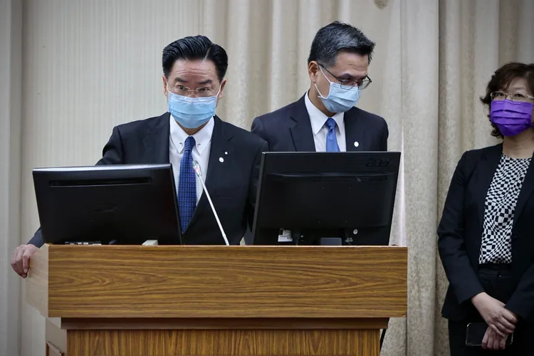 吳釗燮答詢時坦承邦交國出現預警情資。林林攝