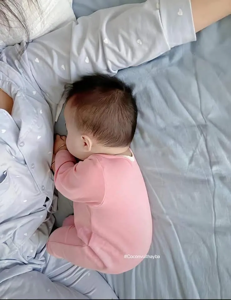 最愛媽媽的腋下。翻攝自爆廢公社公開版